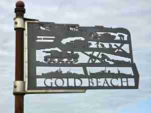 Gold flag